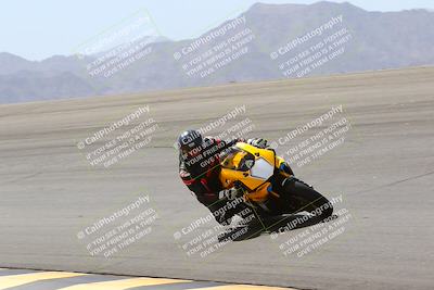 media/Apr-10-2022-SoCal Trackdays (Sun) [[f104b12566]]/Bowl (11am)/